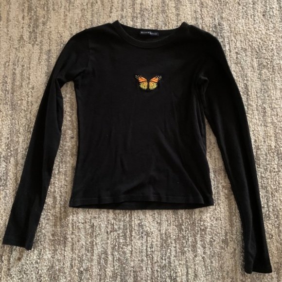 Brandy Melville Butterfly Embroidered Long Sleeve - Picture 2 of 2